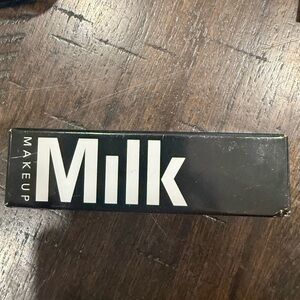 5/25✨✨Milk Makeup Eyeshadow - skateboard